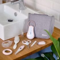 Beaba Trousse de toilette nomade 9 accessoires Rose